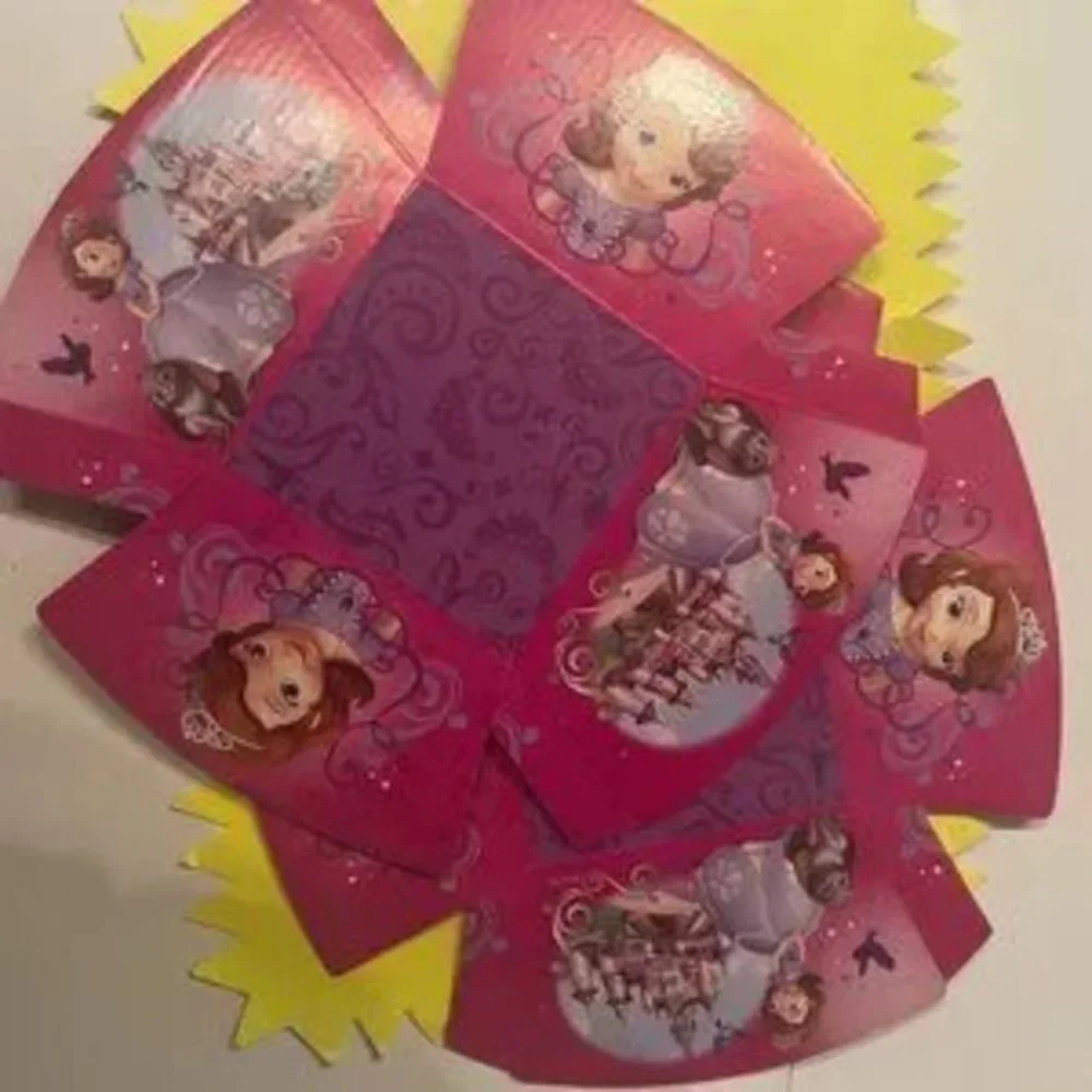 FREE w/any bundle – 2 Princess Cardboard Snack Bowls (ks)‎
